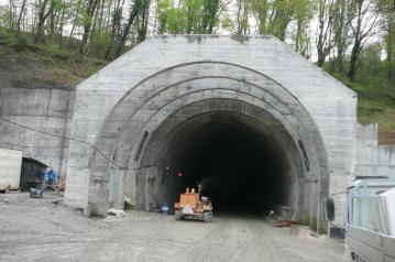 Tunel drogowy