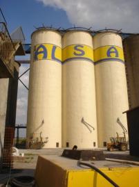 Strengthening and repair of corn silos&#8217; bank