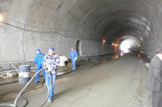 Tunel drogowy